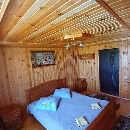 на пагорбі * מיקוליצ'ין