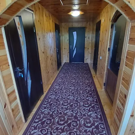 на пагорбі Летний дом