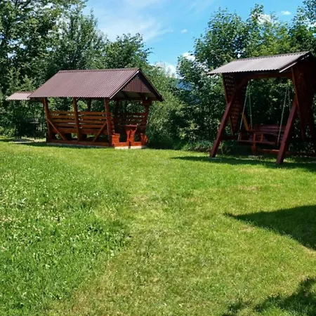 Летний дом на пагорбі *