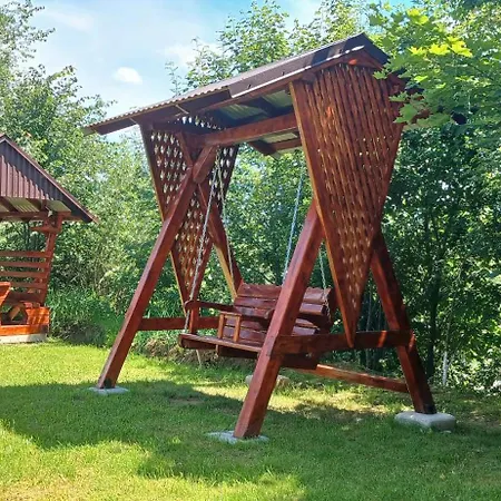 на пагорбі * Микуличин