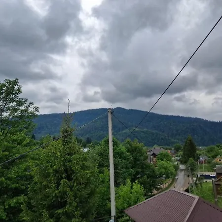 на пагорбі * Mykulychyn