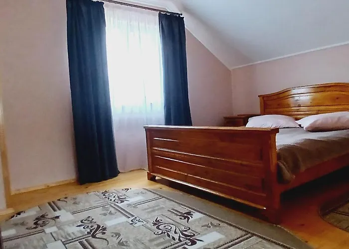 на пагорбі منزل ريفي