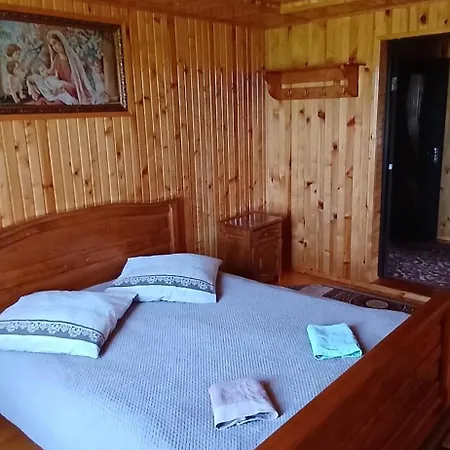 Casa di campagna на пагорбі Mykulychyn